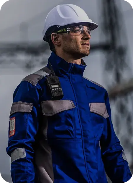 safety-suits-64292-1741249940